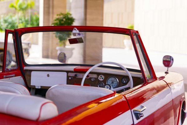 Astuces efficaces pour améliorer l'autonomie de votre voiture à essence